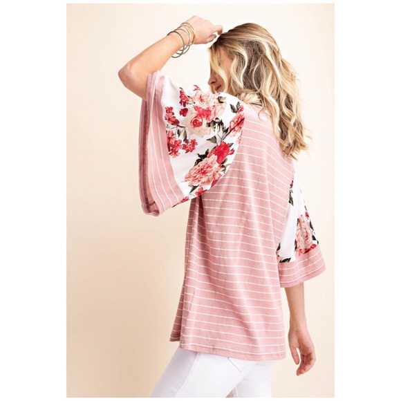 KORI ORIENTAL FLOWER MIXED PIN STRIPE TOP - Picture 5 of 8